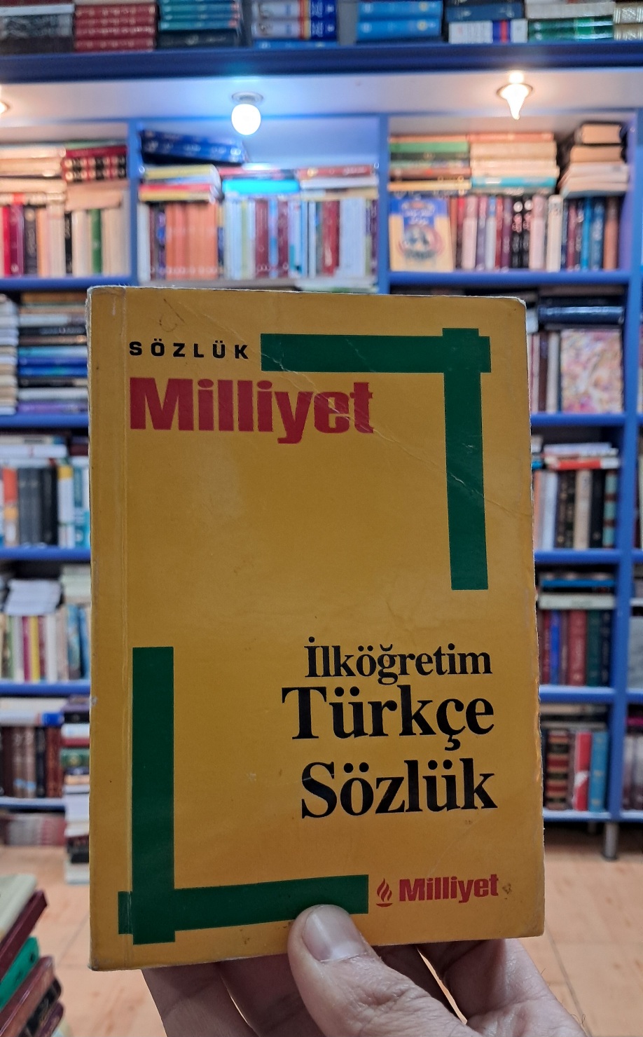 İlköĝretim Türkçe Sözlük